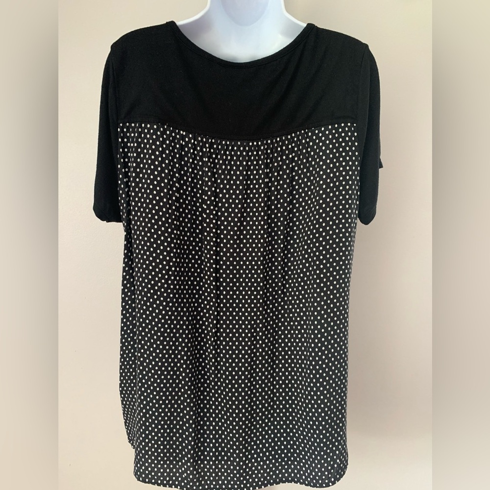 Croft & Barrow Black and White Polka Dot Top